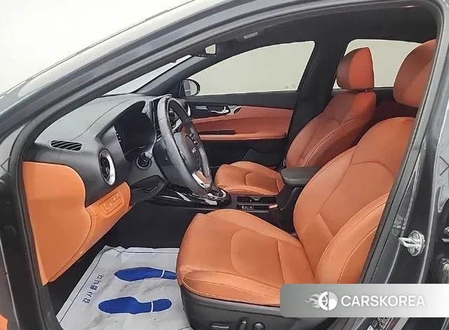 Kia The New K3 2nd generation 2021 Серый из Кореи, фото 2