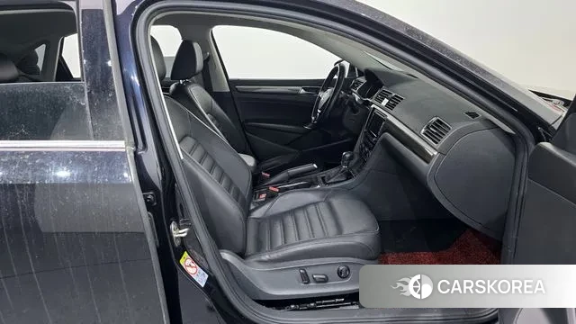 Volkswagen The New Passat 2018 Черный из Кореи, фото 2