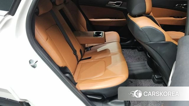 Kia Sportage 5th Generation 2023 Белый из Кореи, фото 2
