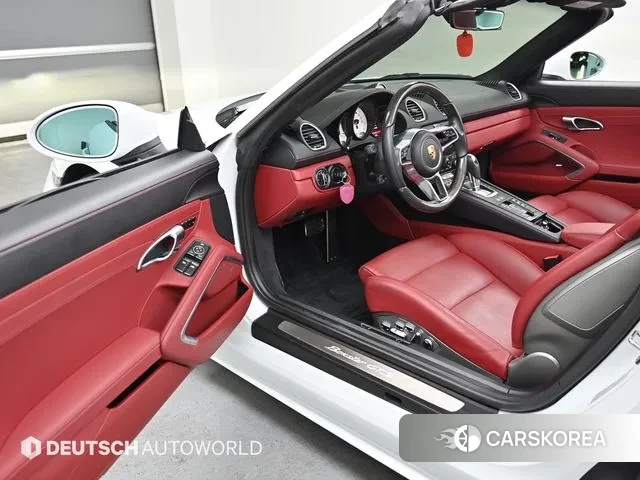 Porsche 718 Boxster 2023 Белый из Кореи, фото 2