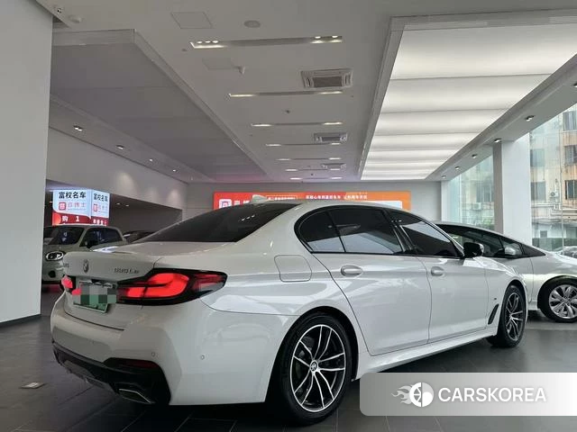 BMW 5 series PHEV 2021 Белый из Китая, фото 2