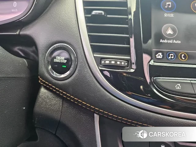 Chevrolet (GM Daewoo) The New Trax 2020 Темно-зеленый из Кореи, фото 2