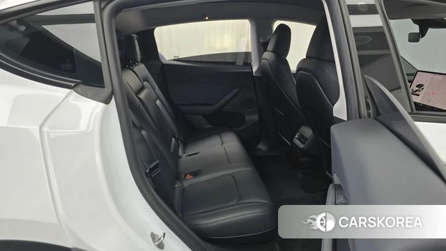 Tesla Model Y 2024 Белый из Кореи, фото 2