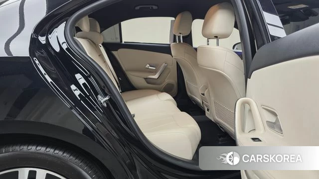 Mercedes-Benz A-Class W177 2023 Черный из Кореи, фото 2