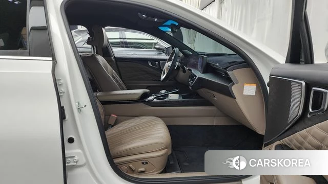 Kia K8 Hybrid 2022 Белый из Кореи, фото 2
