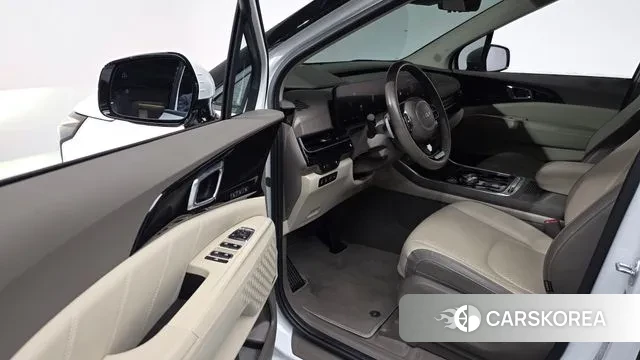 Kia The New Carnival 4th Generation 2024 Белый из Кореи, фото 2