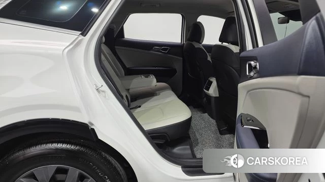 Kia Sportage 5th Generation 2024 Белый из Кореи, фото 2