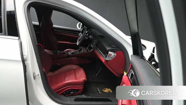 Porsche Panamera (971) 2023 Белый из Кореи, фото 2