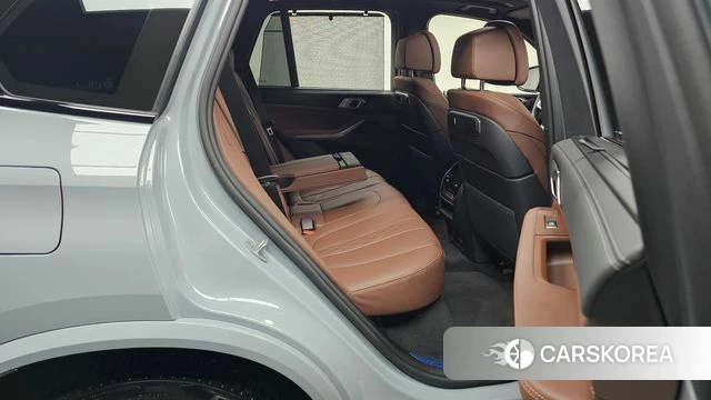 BMW X5 (G05) 2025 Серебристо-серый из Кореи, фото 2