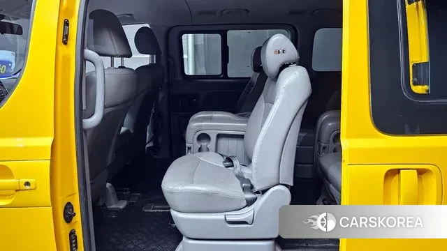 Hyundai The New Grand Starex 2018 Желтый из Кореи, фото 2