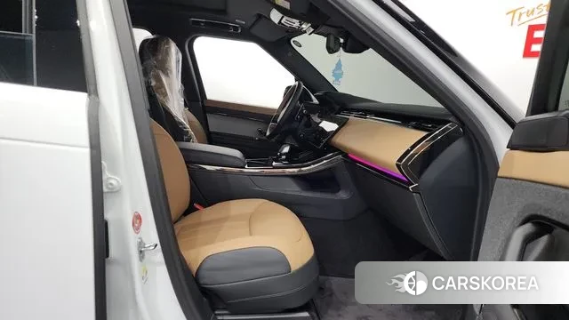 Land Rover Range Rover Sport 3rd Generation 2024 Белый из Кореи, фото 2