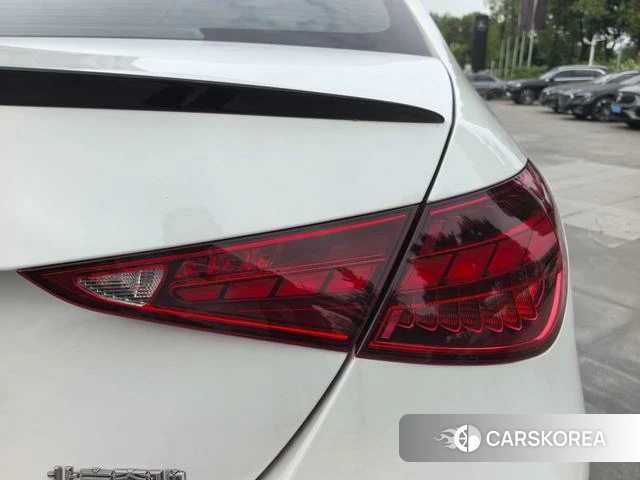 Mercedes-Benz Class C 2023 Белый из Китая, фото 2