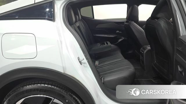 Peugeot 408 2024 Белый из Кореи, фото 2