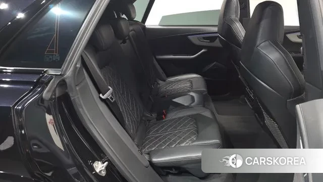 Audi Q8 (4M) 2021 Черный из Кореи, фото 2