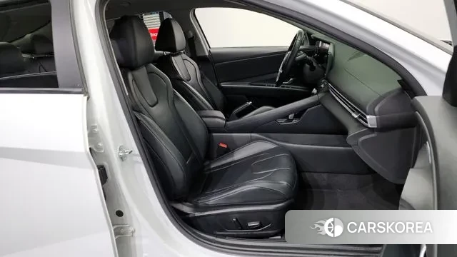 Hyundai Avante (CN7) 2022 Белый из Кореи, фото 2