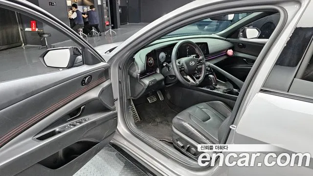 Hyundai The New Avante (CN7) 2023 Серебристо-серый из Кореи, фото 2