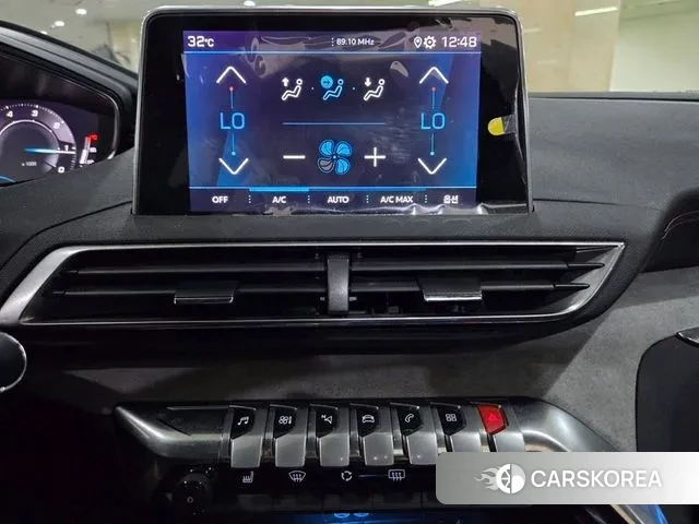 Peugeot 3008 second generation 2021 Белый из Кореи, фото 2