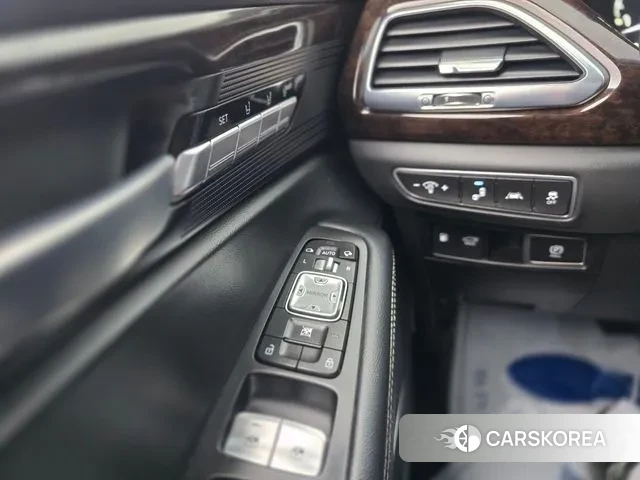 Genesis G90 2021 Черный из Кореи, фото 2