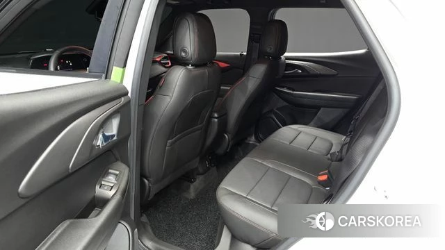 Chevrolet (GM Daewoo) The New Trail Blazer 2023 Белый из Кореи, фото 2