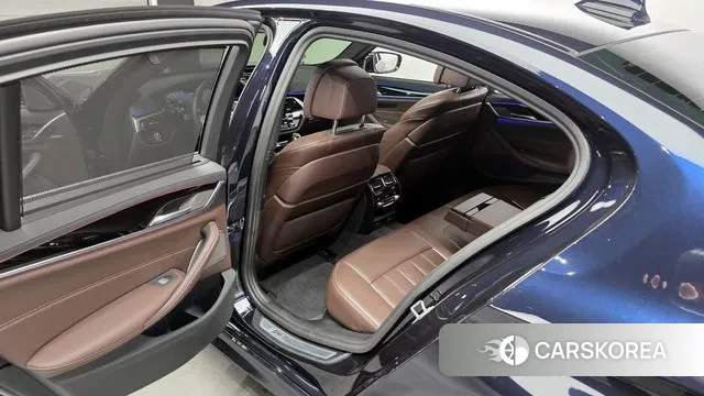 BMW 5 Series (G30) 2023 Синий из Кореи, фото 2