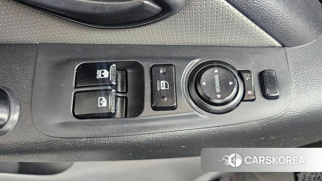 Hyundai The New Grand Starex 2018 Серебристо-серый из Кореи, фото 2