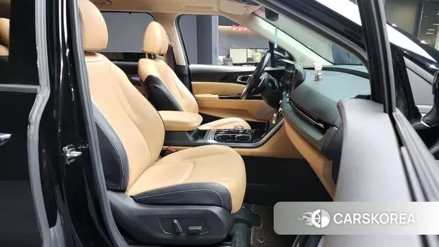 Kia Carnival 4th generation 2021 Черный из Кореи, фото 2