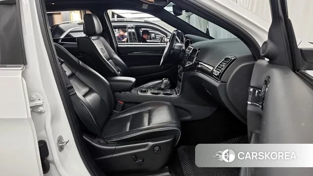 Jeep Grand Cherokee 2019 Белый из Кореи, фото 2