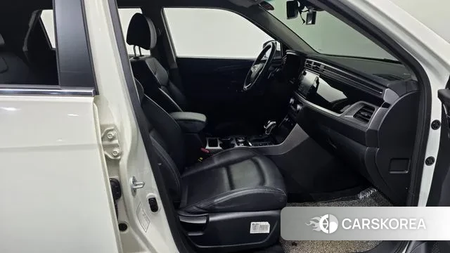 Ssangyong Beautiful Korando 2021 Белый из Кореи, фото 2