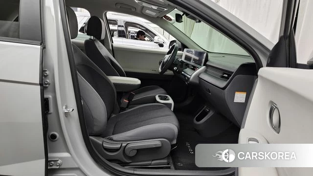 Hyundai Ionic 5 2022 Серебристо-серый из Кореи, фото 2