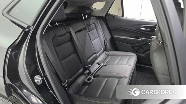 Chevrolet (GM Daewoo) Trax Crossover 2024 Черный из Кореи, фото 2