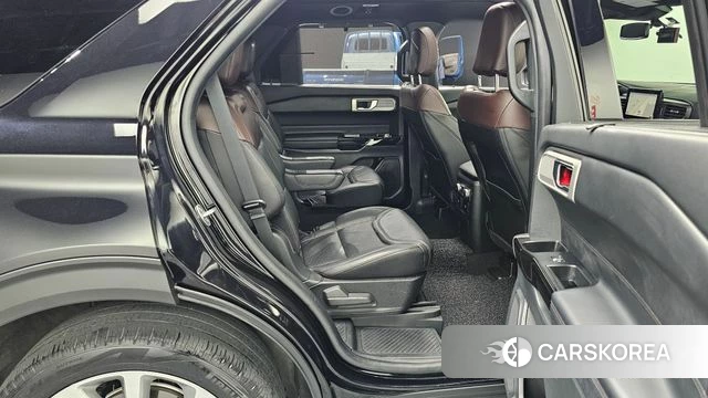 Ford Explorer 6th Generation 2022 Черный из Кореи, фото 2