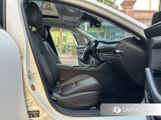 Mazda 3 Angkesaila 2024 Белый из Китая, фото 2