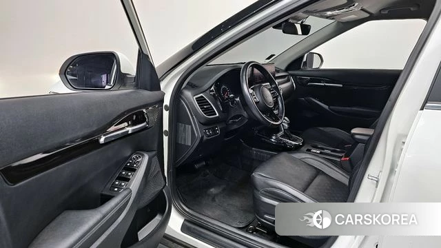 Kia Seltos 2021 Белый из Кореи, фото 2