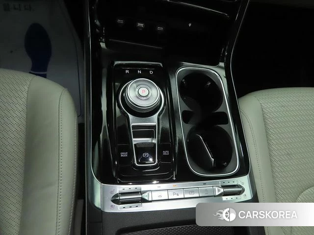 Kia Carnival 4th generation 2021 Белый из Кореи, фото 2