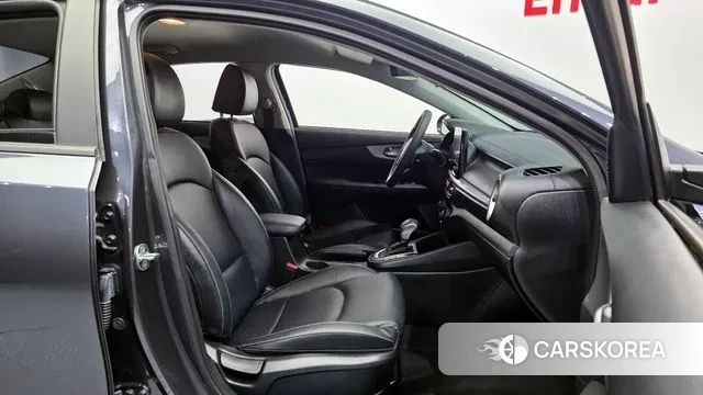 Kia The New K3 2nd generation 2021 Серый из Кореи, фото 2