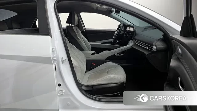 Hyundai Avante (CN7) 2021 Белый из Кореи, фото 2