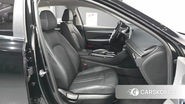 Hyundai Sonata (DN8) 2021 Черный из Кореи, фото 2