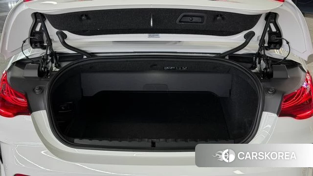 BMW 4 Series (G22) 2025 Белый из Кореи, фото 2