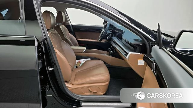 Hyundai Grandeur Hybrid (GN7) 2023 Черный из Кореи, фото 2