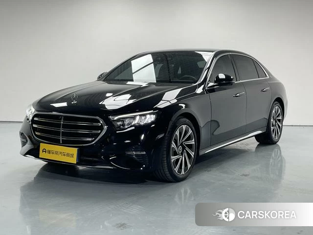Mercedes-Benz E-class 2024 Черный из Китая, фото 2