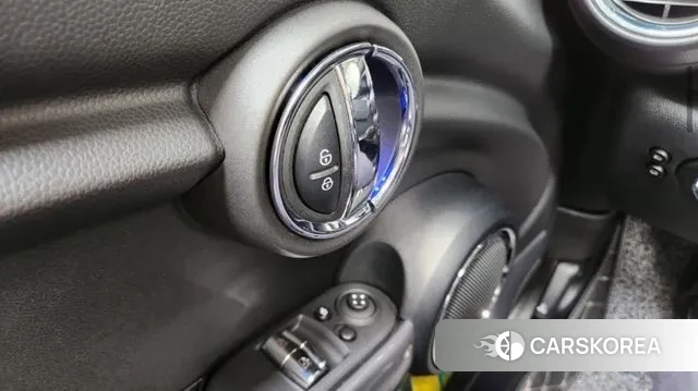 Mini Cooper 2021 Красный из Кореи, фото 2