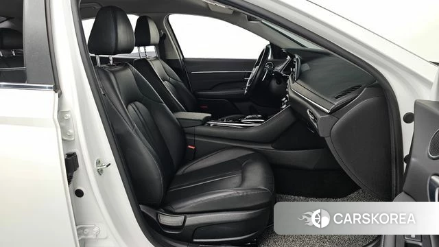 Hyundai Sonata (DN8) 2022 Белый из Кореи, фото 2