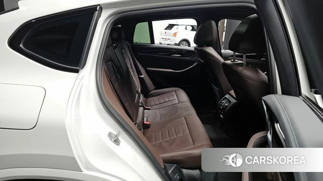 BMW X4 (G02) 2025 Белый из Кореи, фото 2