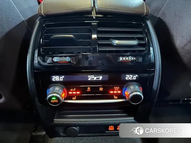 BMW 5 Series (G30) 2022 Черный из Кореи, фото 2