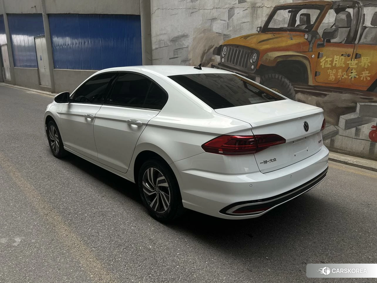 Volkswagen Bora 2022 Белый из Китая, фото 2