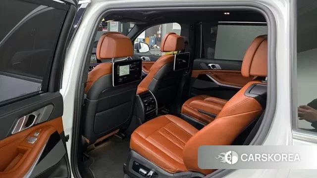 BMW X7 (G07) 2022 Белый из Кореи, фото 2