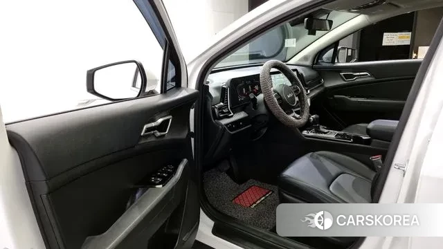 Kia Sportage 5th Generation 2023 Белый из Кореи, фото 2