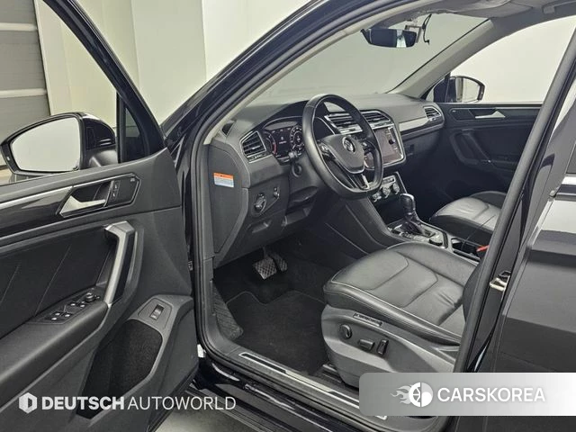 Volkswagen Tiguan second Generation 2018 Черный из Кореи, фото 2