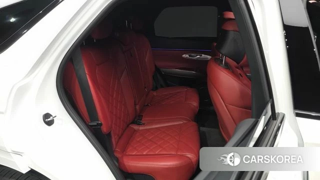 Genesis GV70 2024 Белый из Кореи, фото 2
