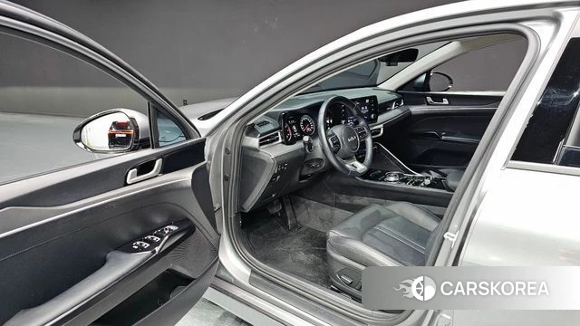 Kia K5 3rd generation 2022 Серебряный из Кореи, фото 2